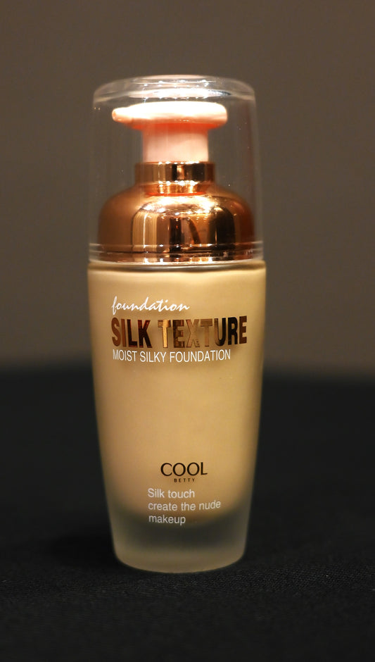 Silk Texture Moist Silky Foundation- Silk Touch for Nude Makeup Perfection